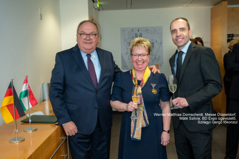 Máté Szilvia, a BD-EXPO Kft. ügyvezetője Magyar Arany Érdemkereszt kitüntetést kapott