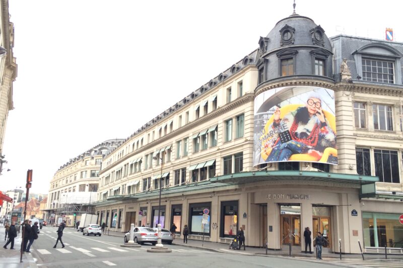 Azt hiszem, hogy az emberek azért szeretnek, mert más vagyok – Iris Apfel