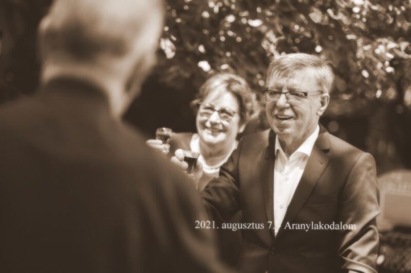 Ha leírom, (parányit) megkönnyebbülök