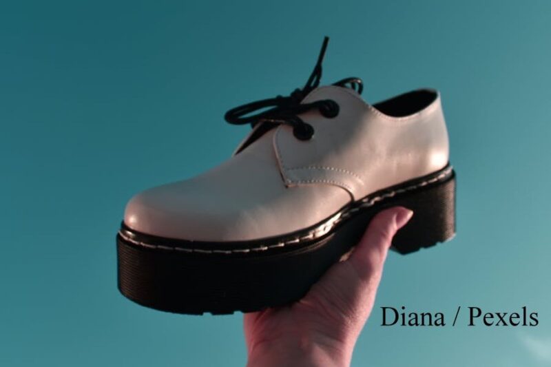 Női cipőtrendek AW 2026/27 – nőiesebb sziluettek és klasszikus értékek a bizonytalan piacon